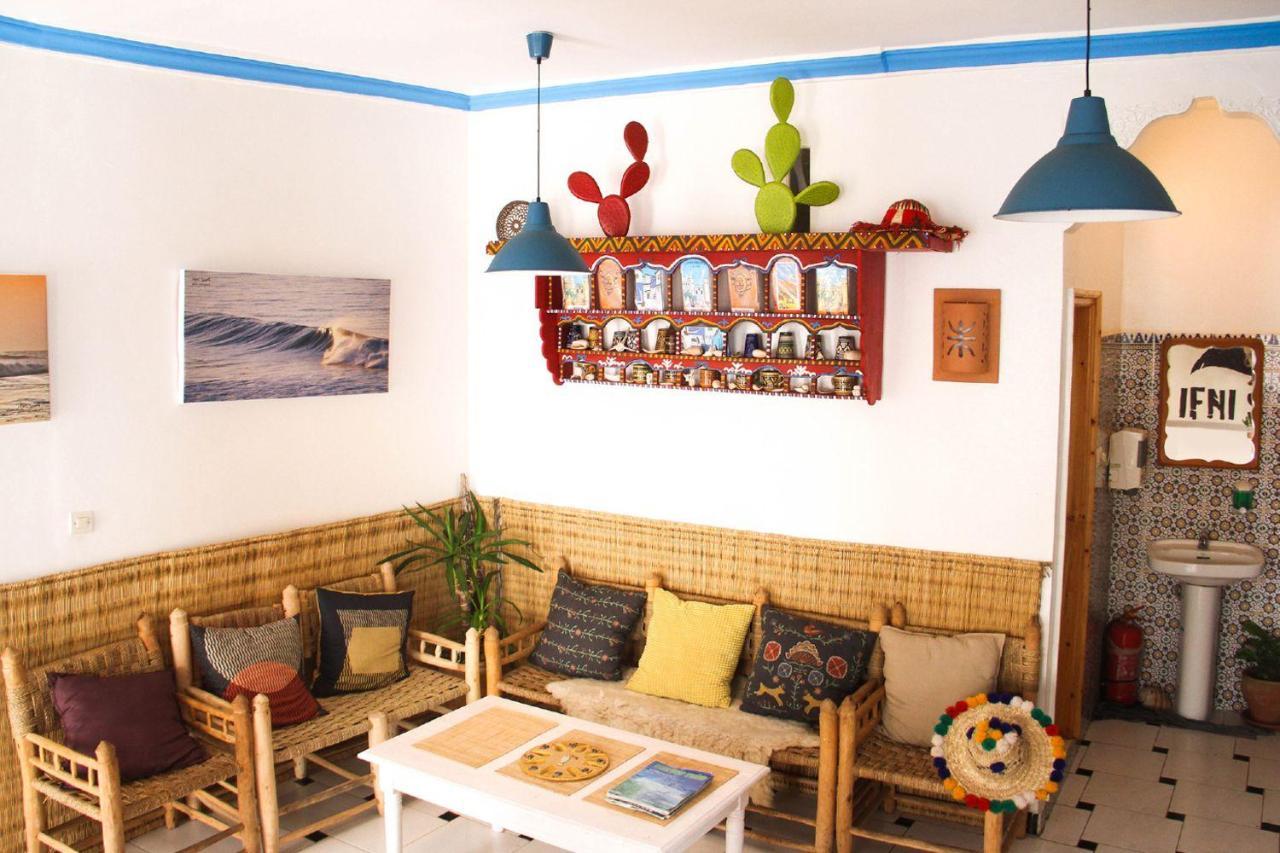 Ifni Surf Hostal Sidi Ifni Exterior foto